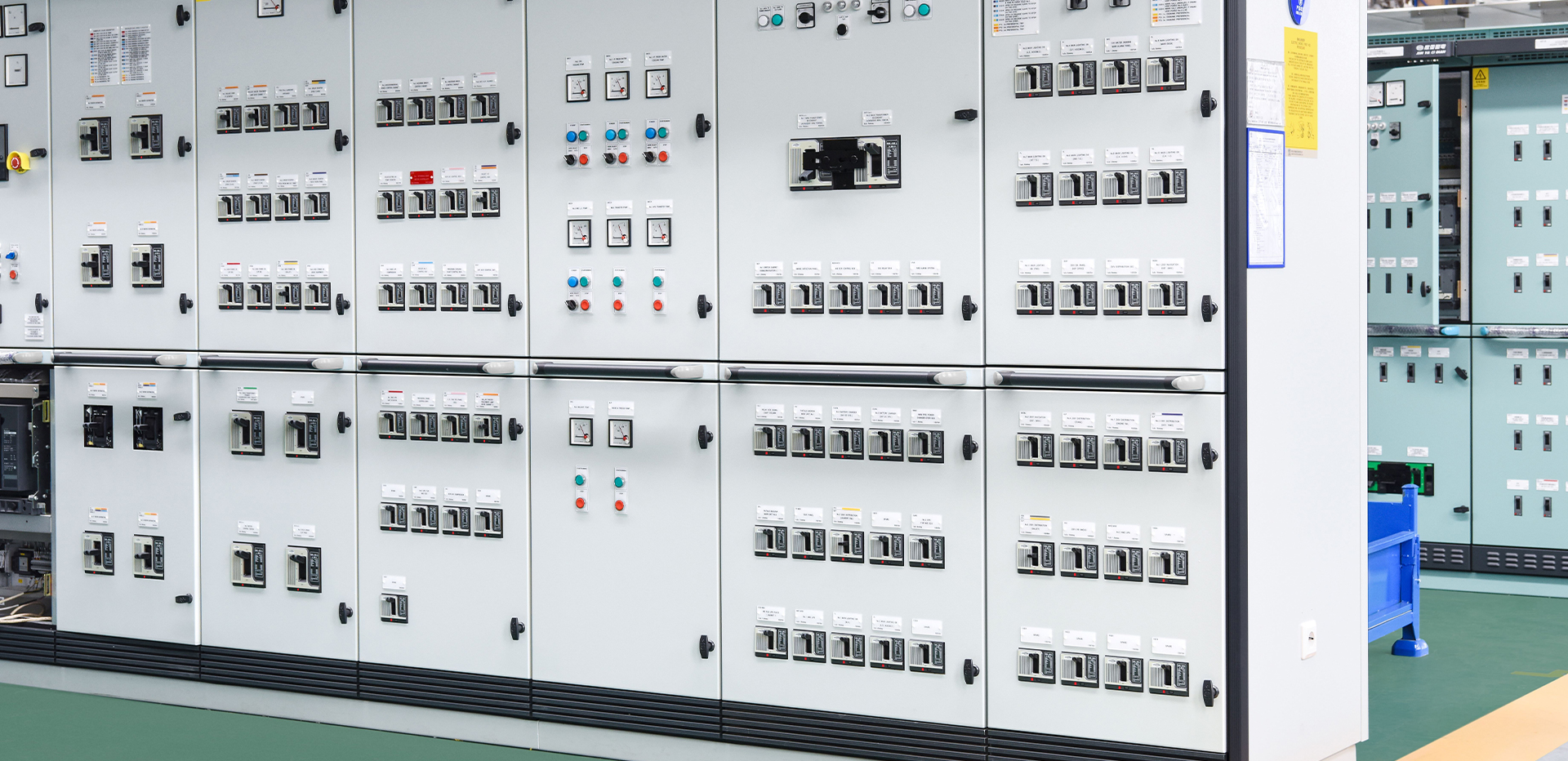 ���׹���Ӧ��